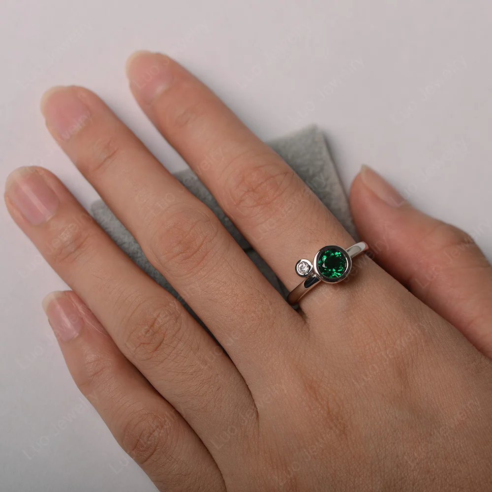 2 Stone Bezel Set Emerald Mothers Ring - Image 3