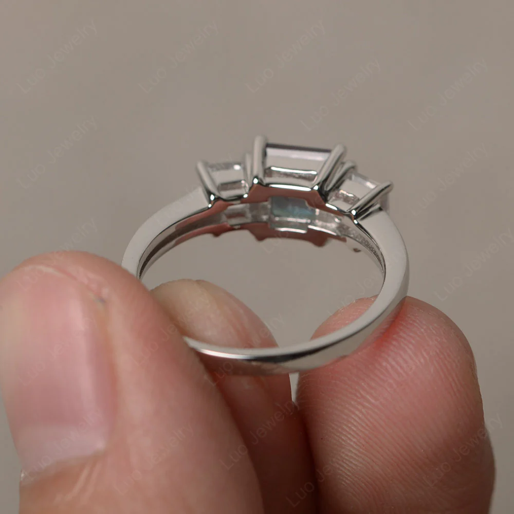3 Stone Alexandrite Ring - Image 2