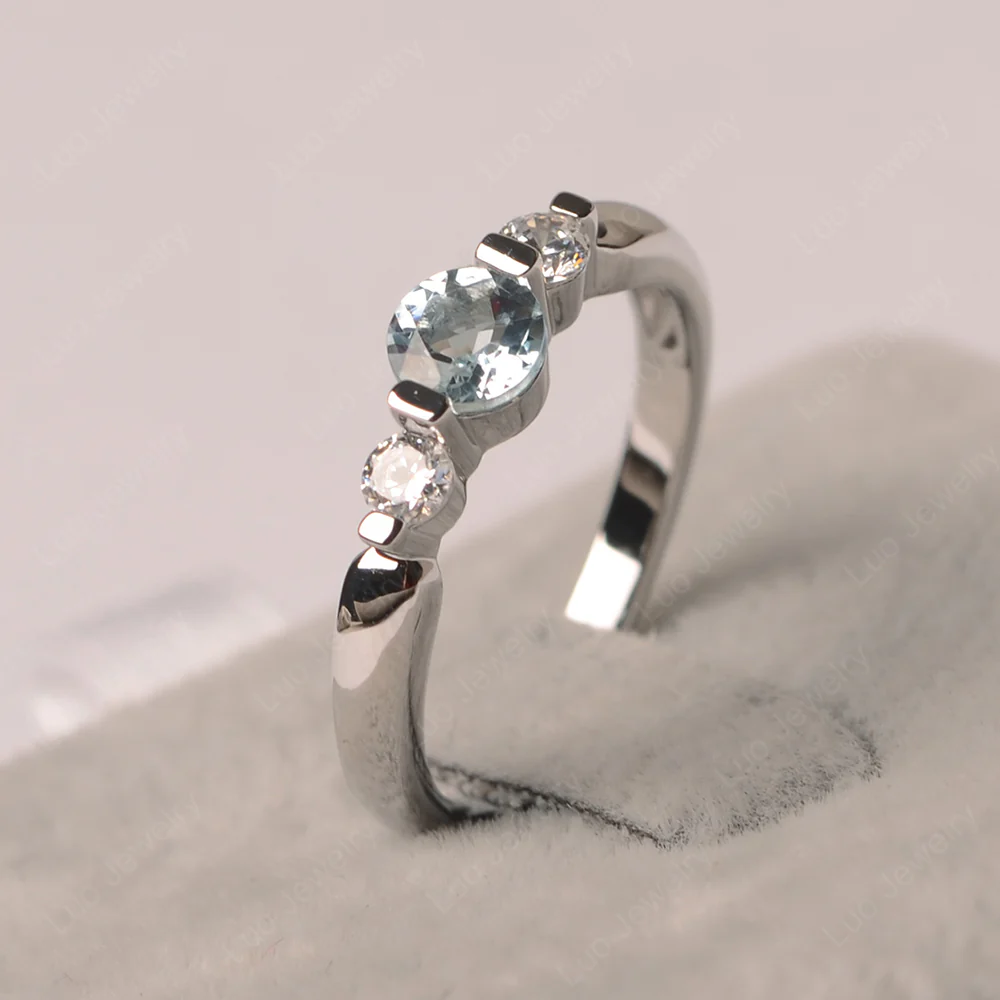 3 Stone Aquamarine Mothers Ring - Image 2