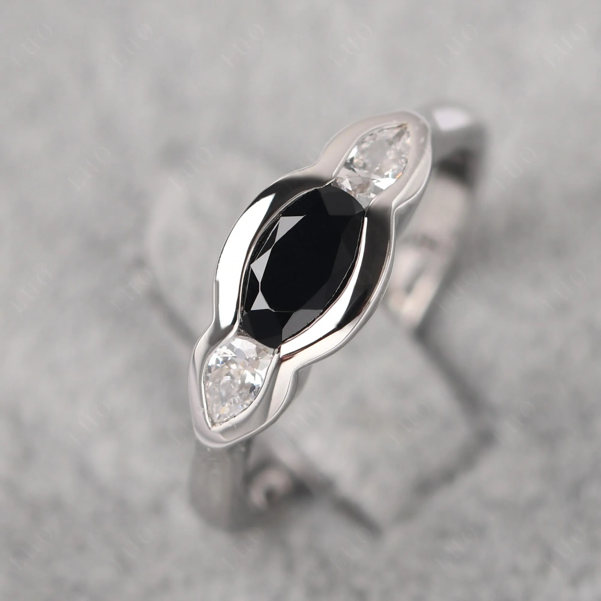 3 Stone Bezel Set Black Spinel Wave Ring - Image 10