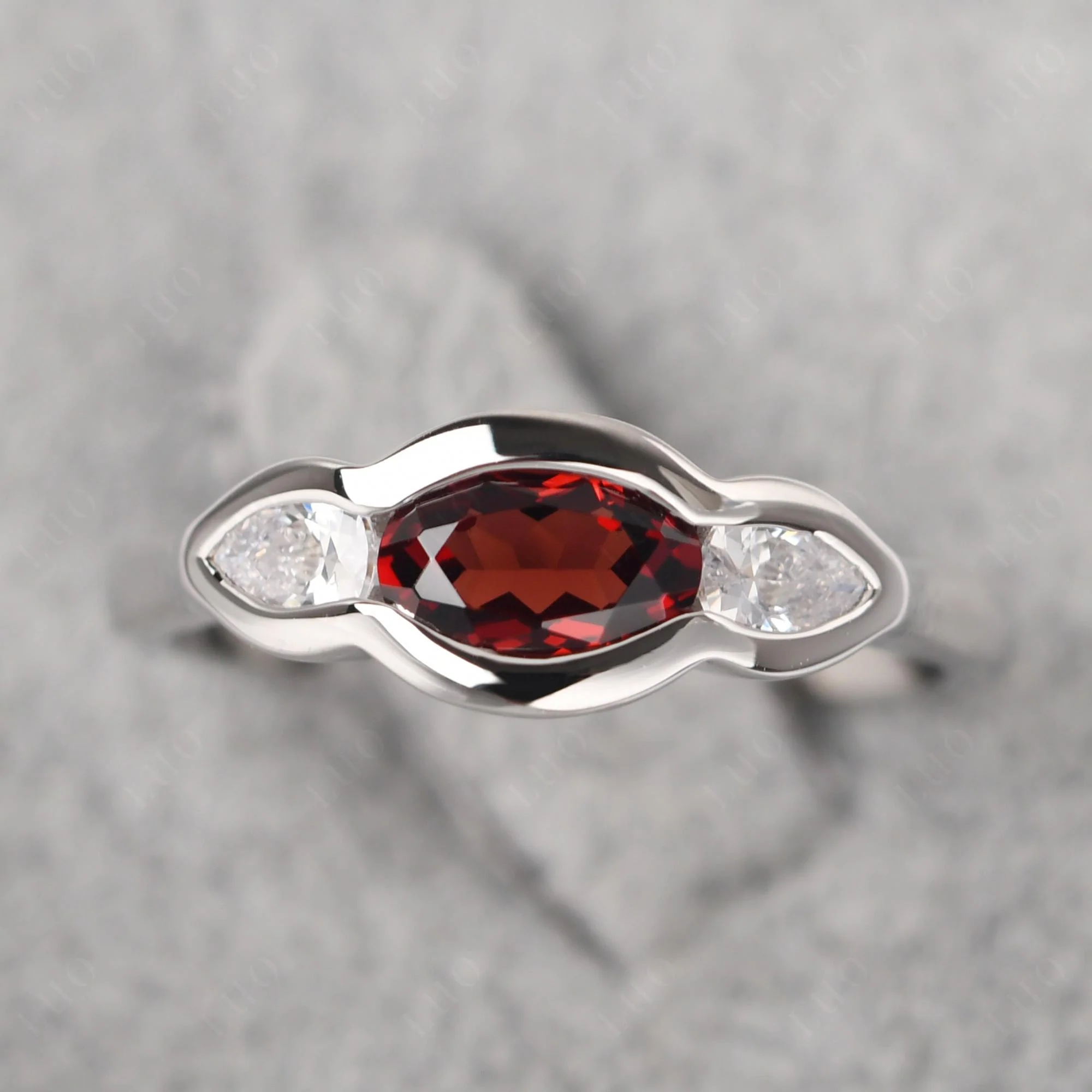 3 Stone Bezel Set Garnet Wave Ring - Image 11
