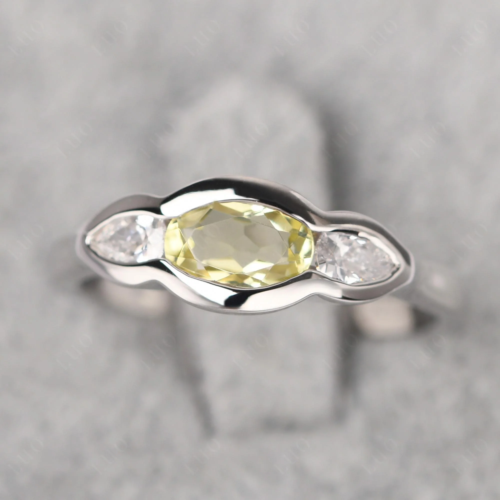 3 Stone Bezel Set Lemon Quartz Wave Ring - Image 10