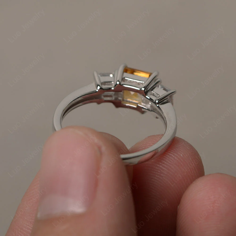 3 Stone Citrine Ring - Image 2