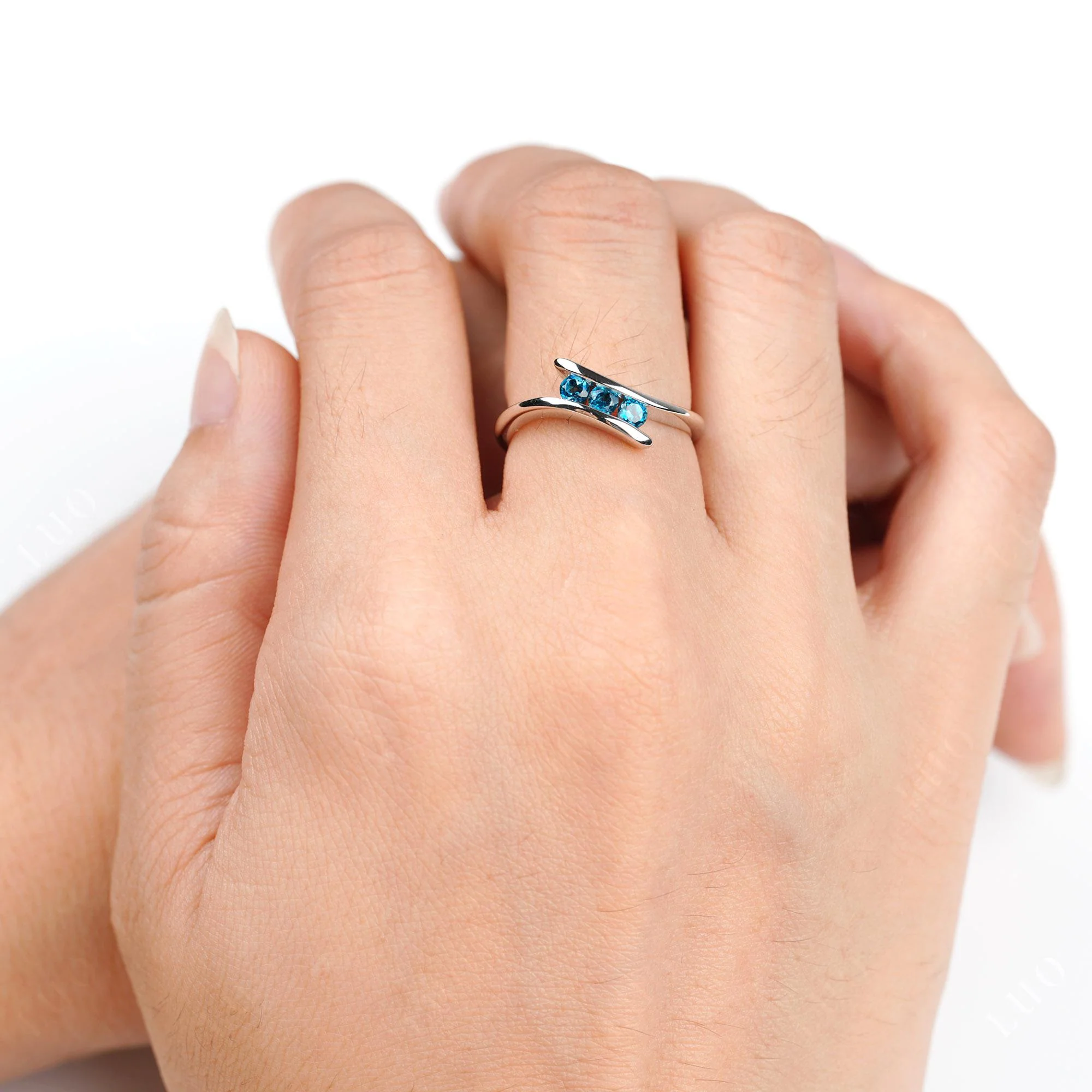 3 Stone London Blue Topaz Bypass Ring - Image 5