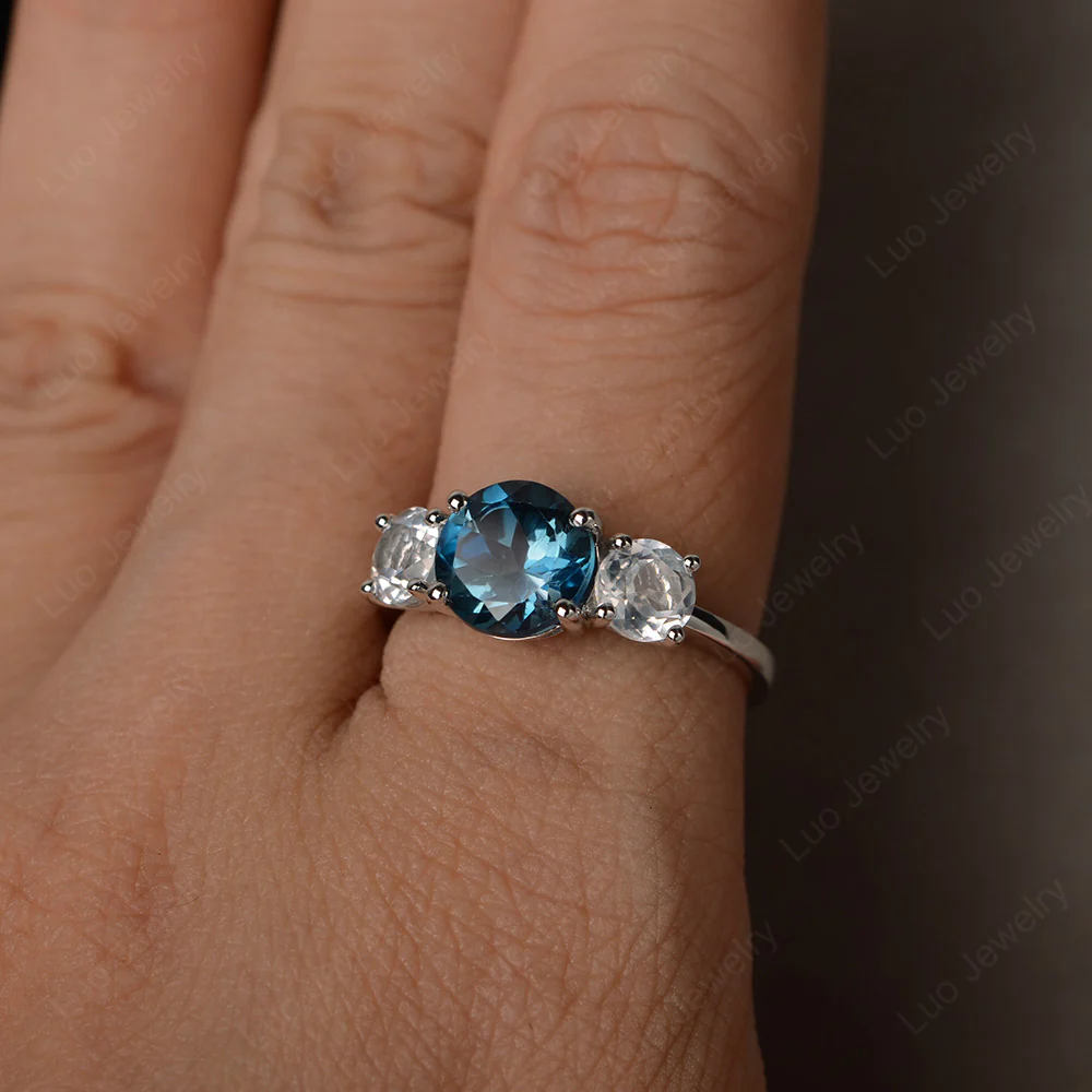 London Blue Topaz Three Stone Ring - Image 4