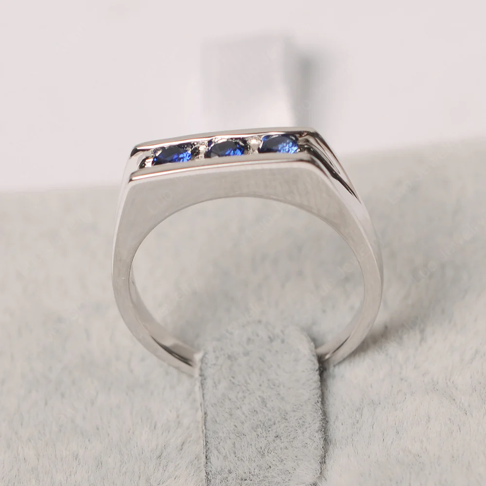 3 Stone Sapphire Band Ring - Image 2