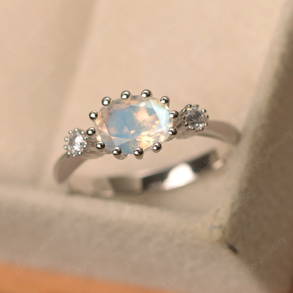 3 Stone Vintage Moonstone Mothers Ring - Image 2