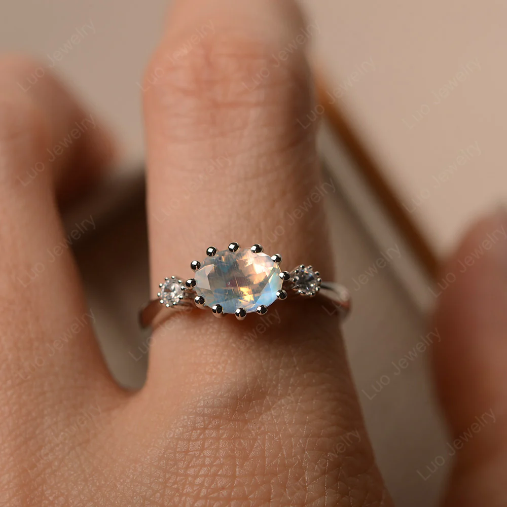 3 Stone Vintage Moonstone Mothers Ring - Image 5