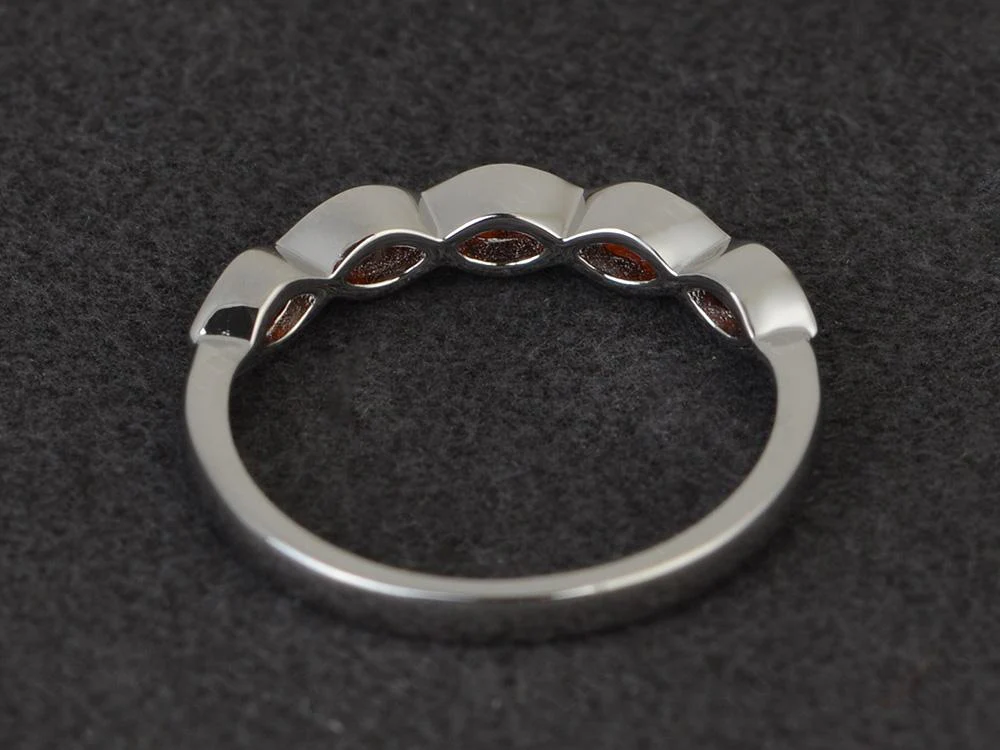 Garnet 5 Stone Ring - Image 12