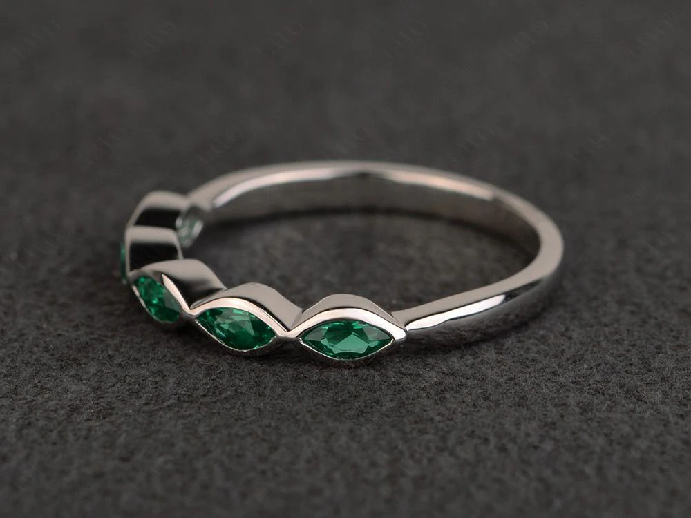 Emerald 5 Stone Wedding Ring - Image 11