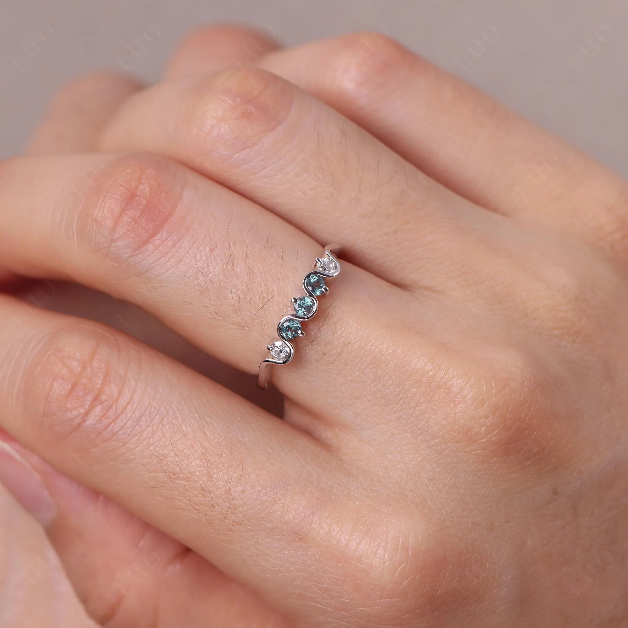 Alexandrite Band Ring - Image 14