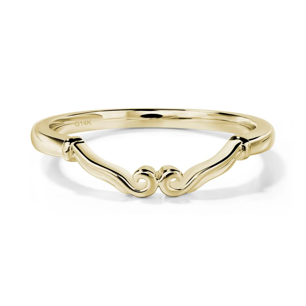 Heart Shaped Alexandrite Claddagh Ring - Image 16