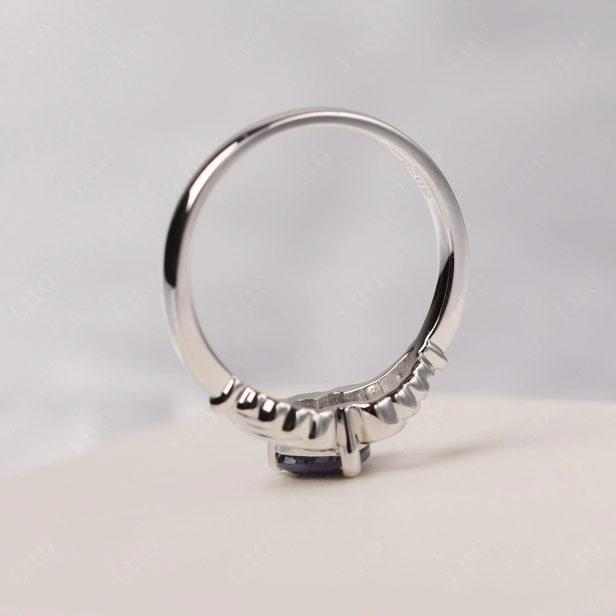 Heart Shaped Alexandrite Claddagh Ring - Image 32