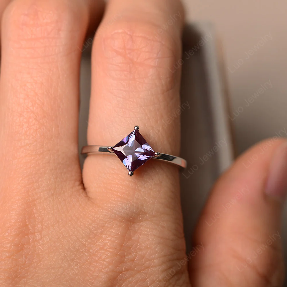 Kite Set Princess Cut Alexandrite Ring - Image 5