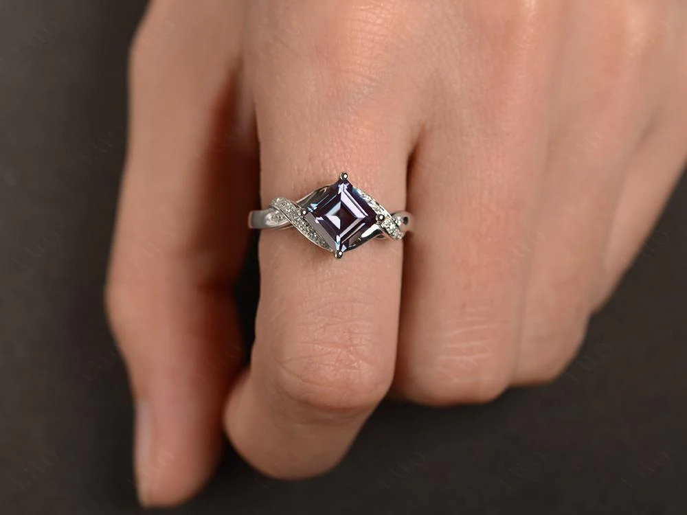 Alexandrite Kite Set Square Cut Ring - Image 32