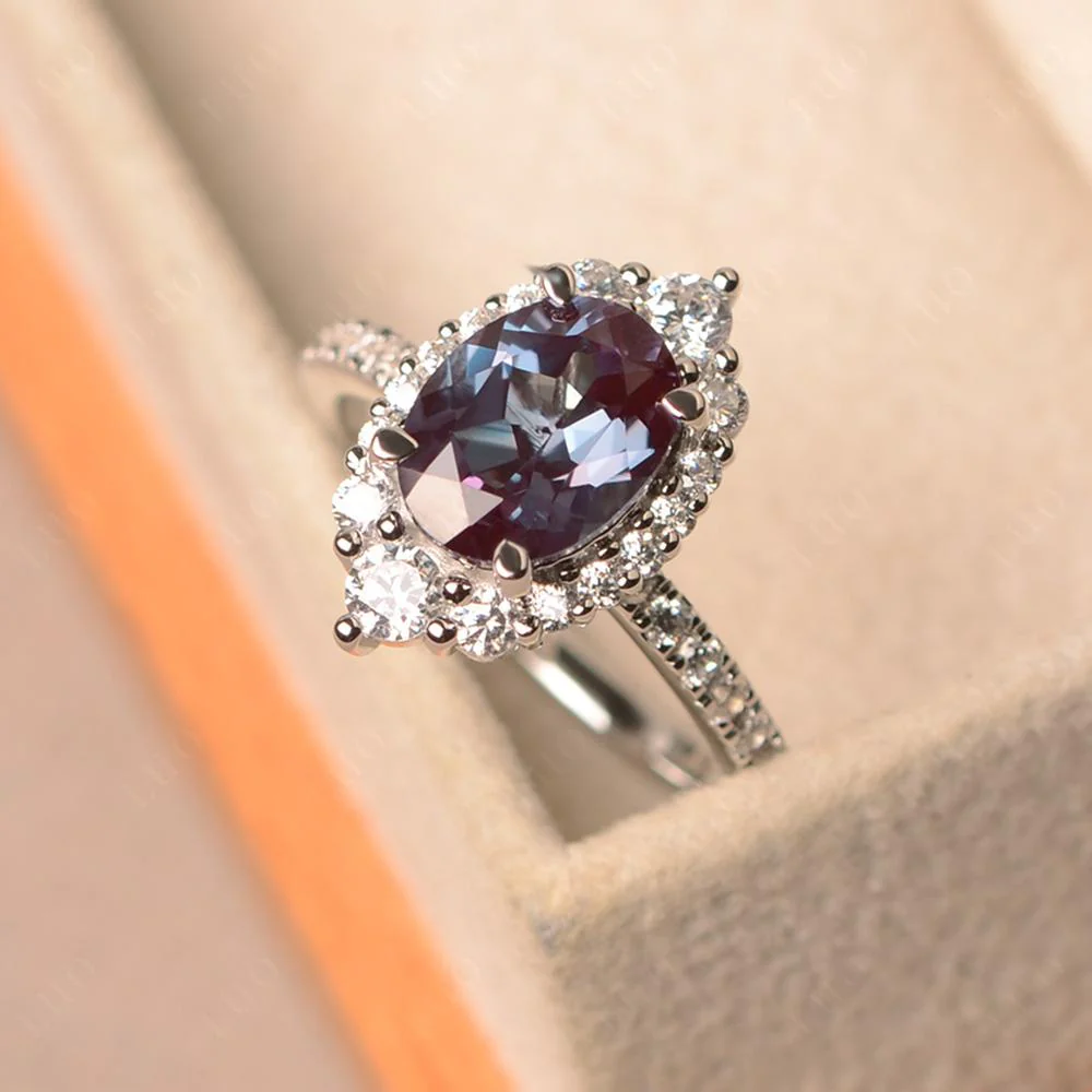 Oval Alexandrite Halo Cluster Ring - Image 11