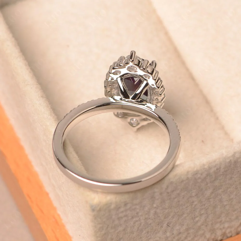 Oval Alexandrite Halo Cluster Ring - Image 12