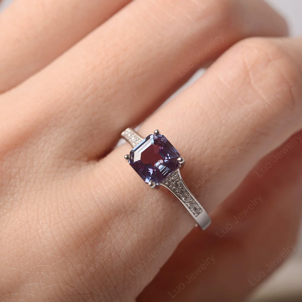Alexandrite Asscher Cut Ring - Image 5