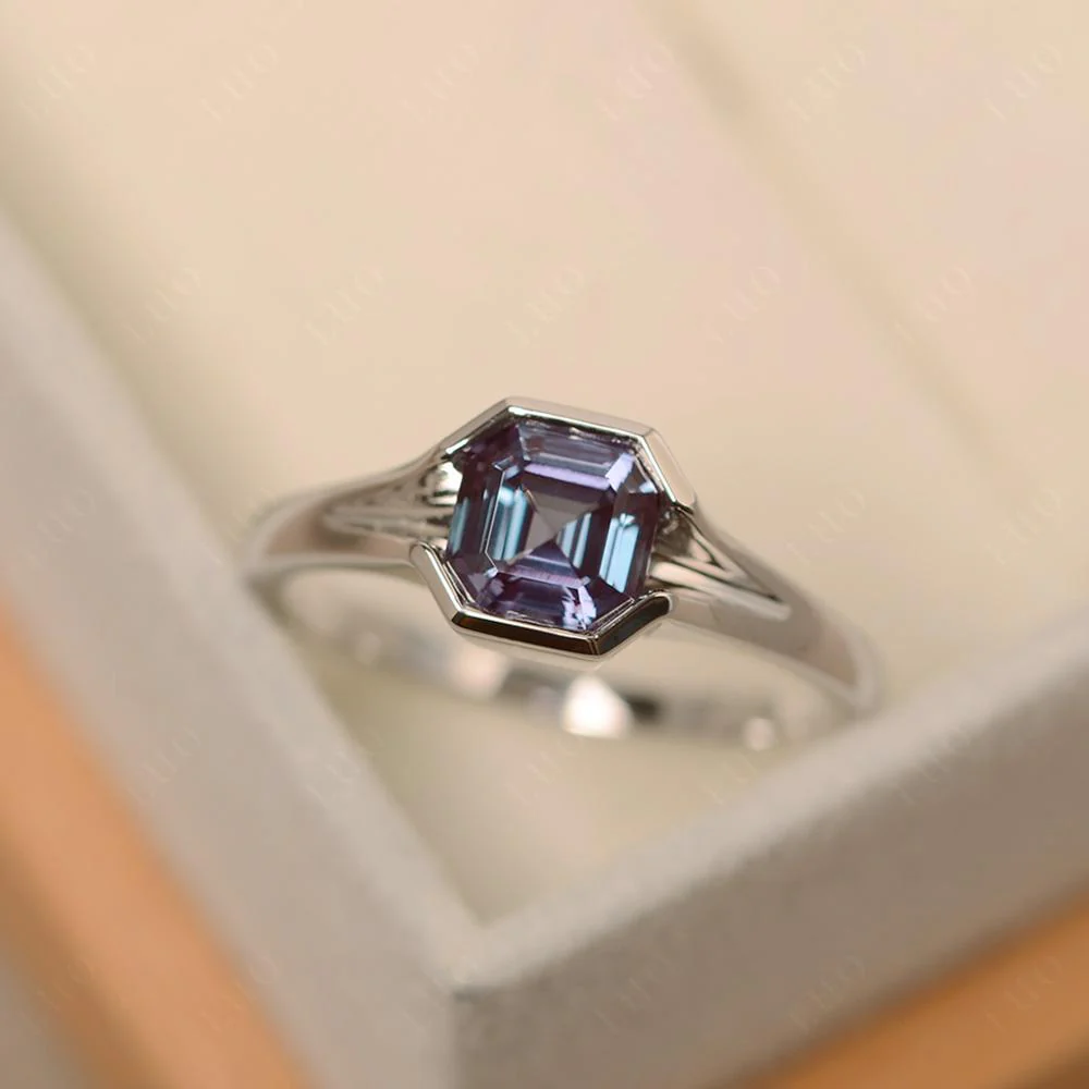Asscher Cut Alexandrite Ring - Image 29