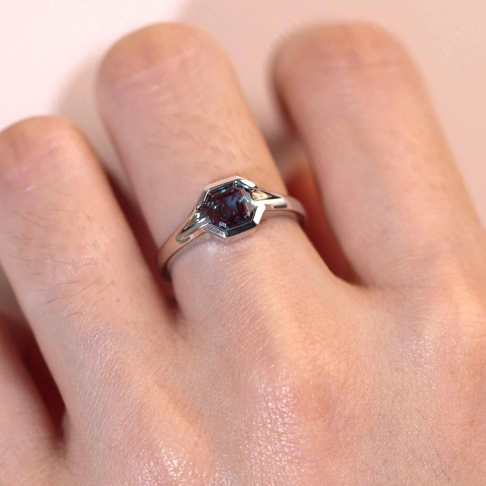 Asscher Cut Alexandrite Ring - Image 34