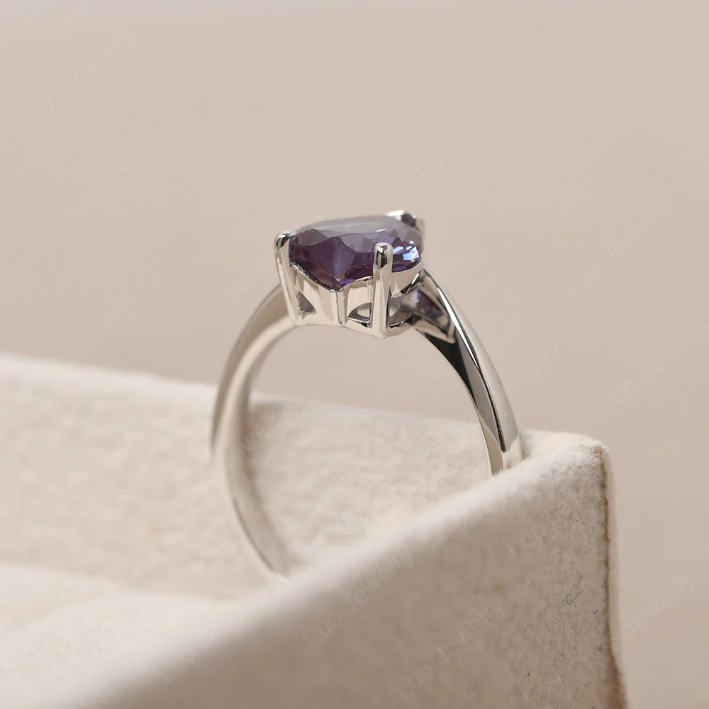 Heart Alexandrite Solitaire Ring - Image 4
