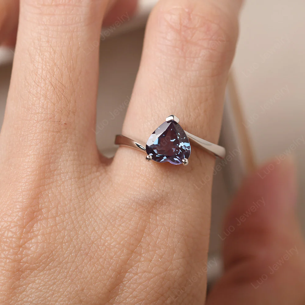 Heart Alexandrite Solitaire Ring - Image 5