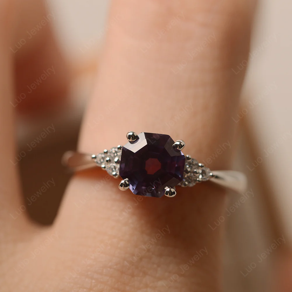 Octagon Cut Alexandrite Engagement Ring - Image 5