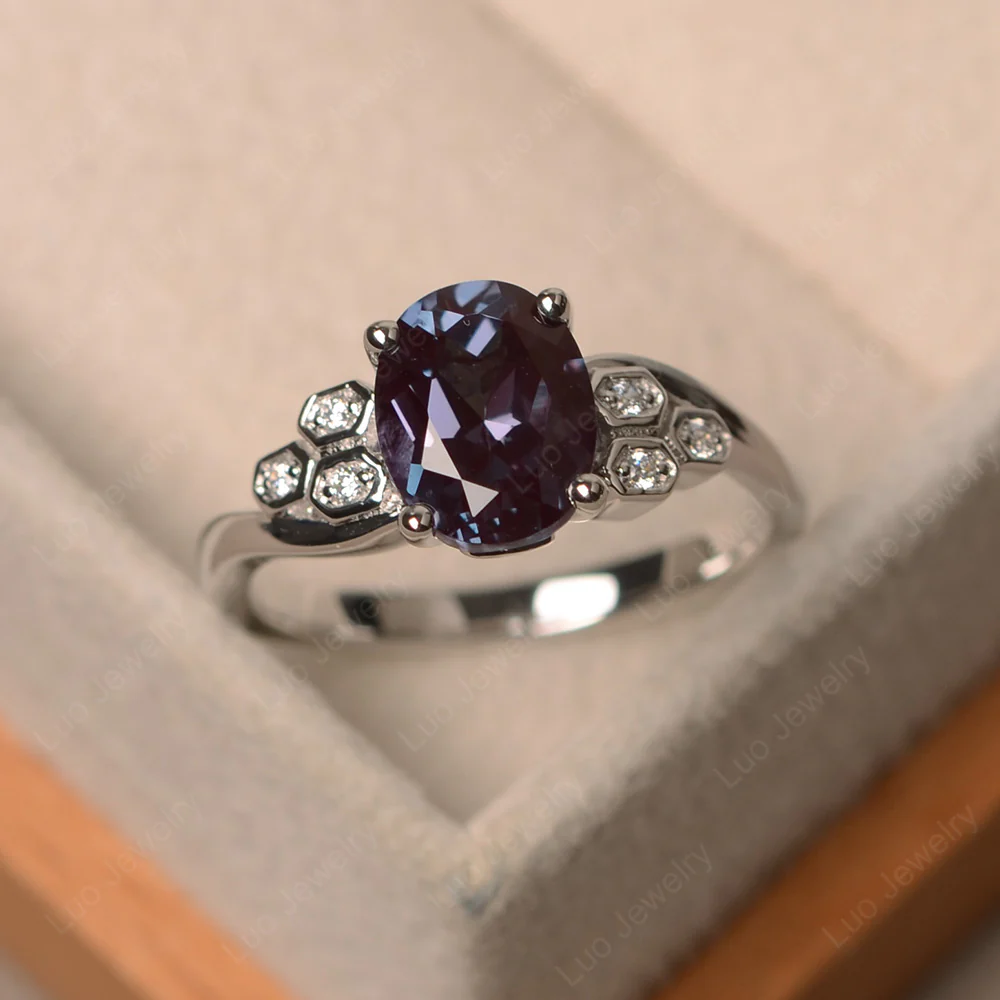 Oval Cut Alexandrite Honeycomb Ring