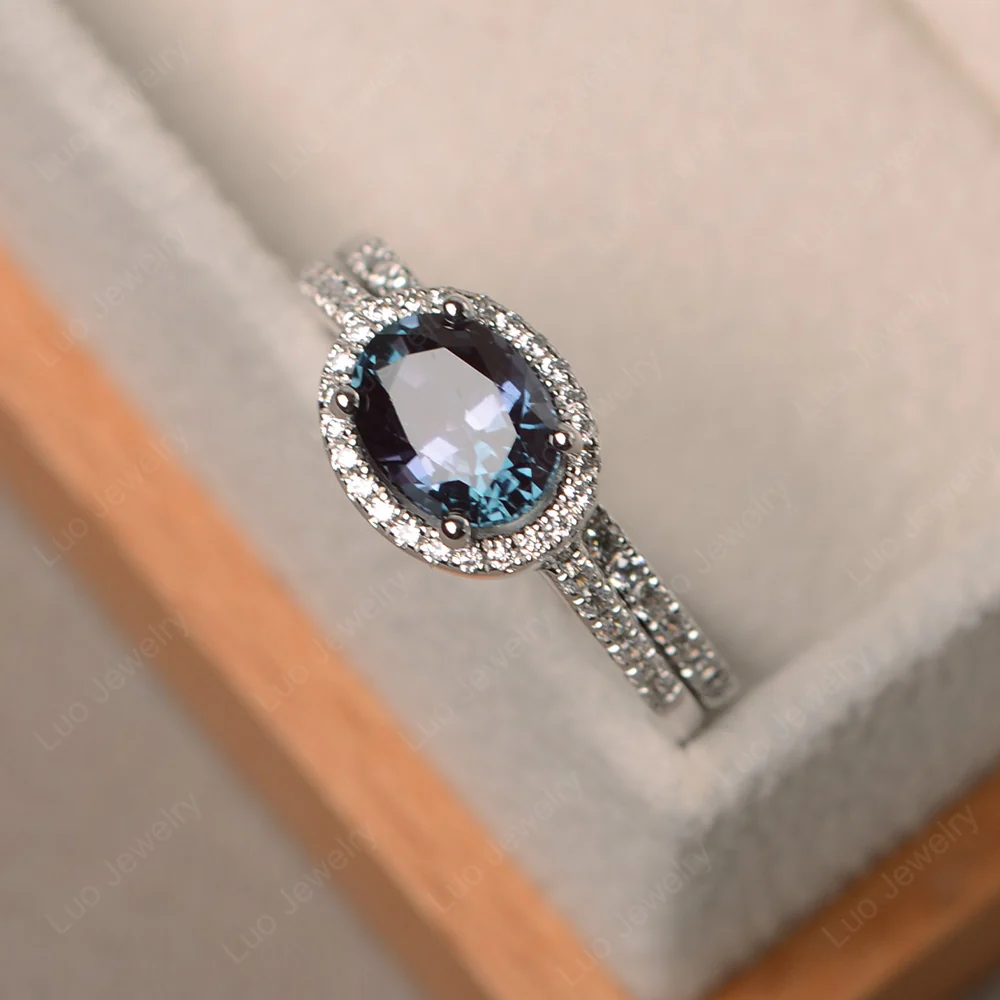Oval Alexandrite Ring with Wedding Band - Image 2