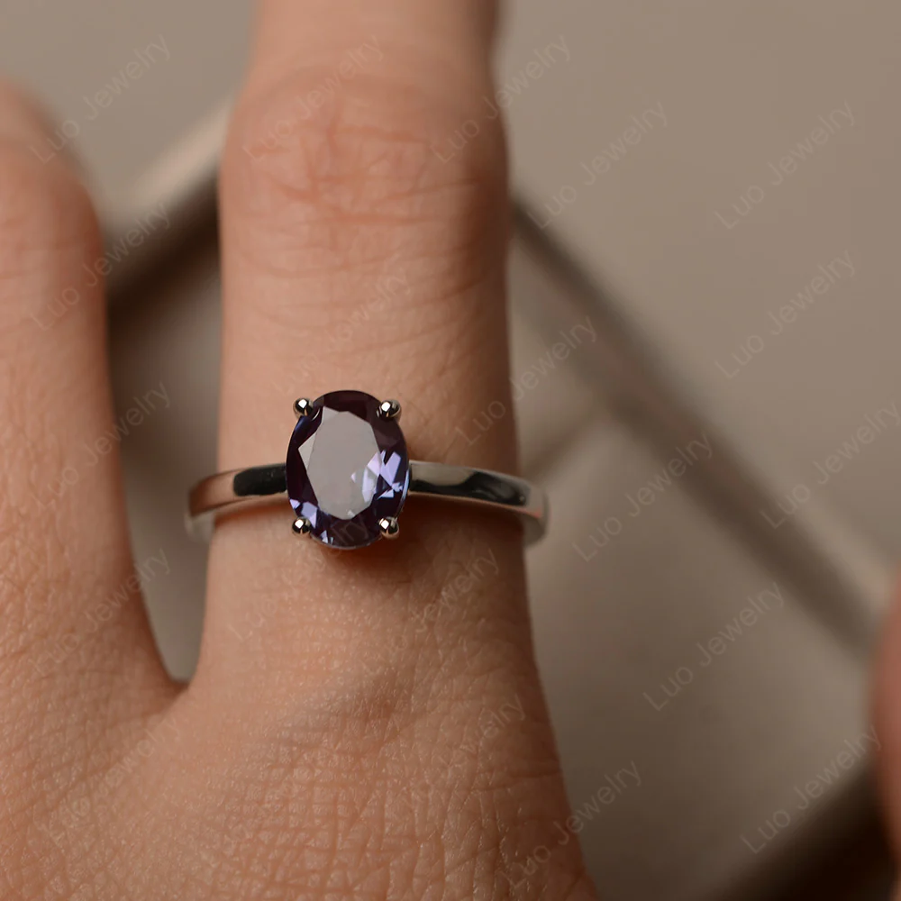 Oval Alexandrite Solitaire Engagement Ring - Image 4