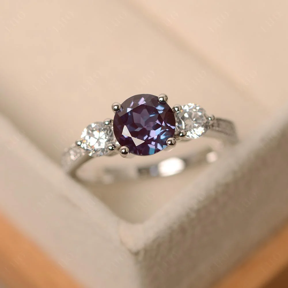 Alexandrite 3 Stone Engagement Ring - Image 10