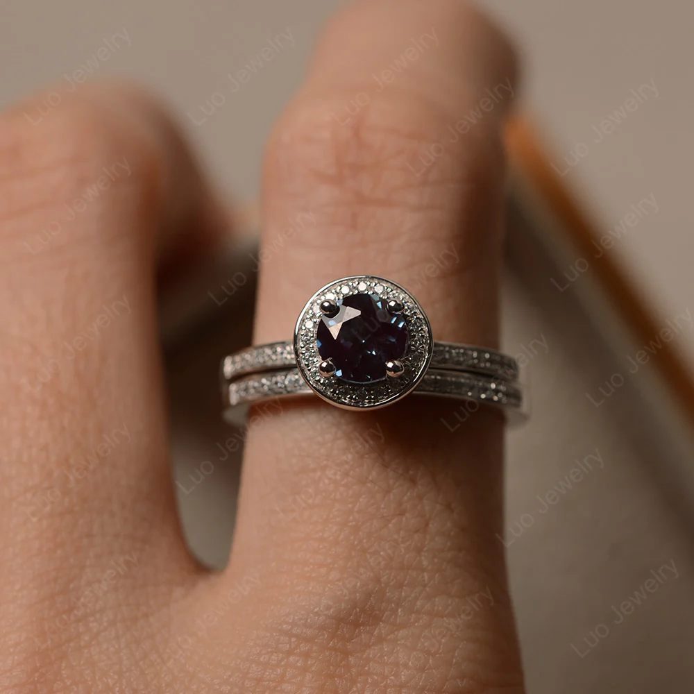 Round Cut Alexandrite Halo Bridal Set Ring - Image 4