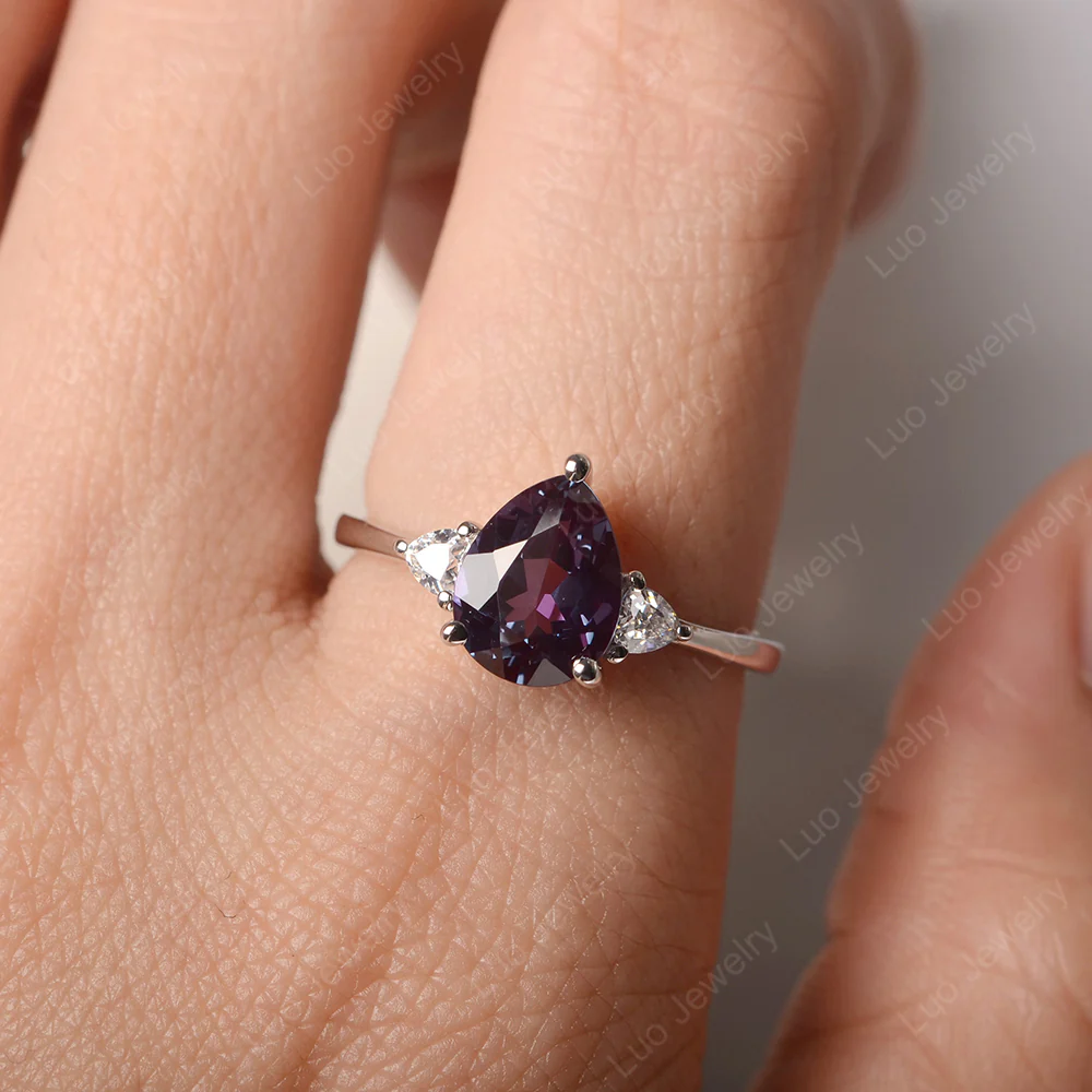 Teardrop Alexandrite Trilogy Ring - Image 5
