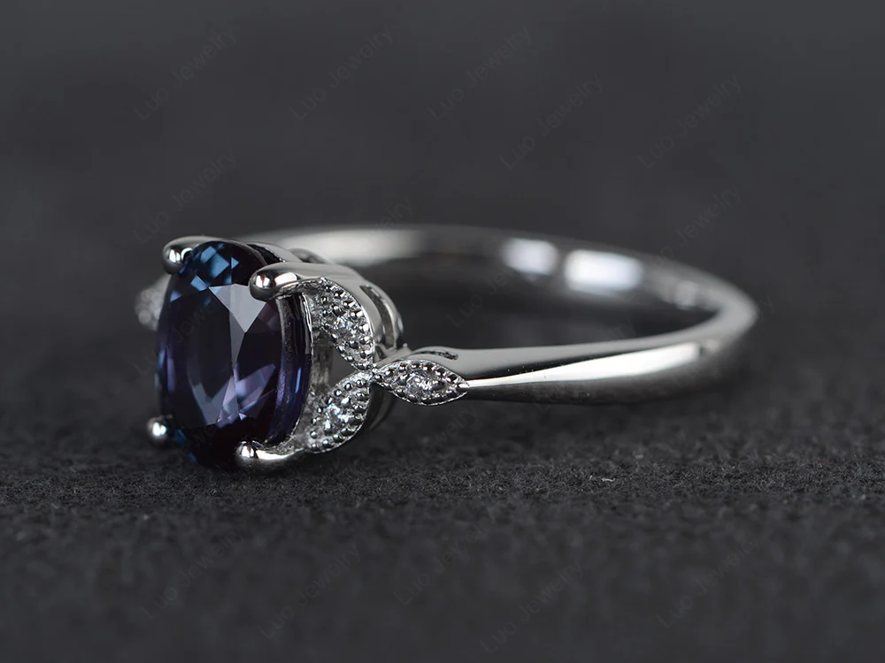 Oval Alexandrite Leaf Engagement Ring - Image 2