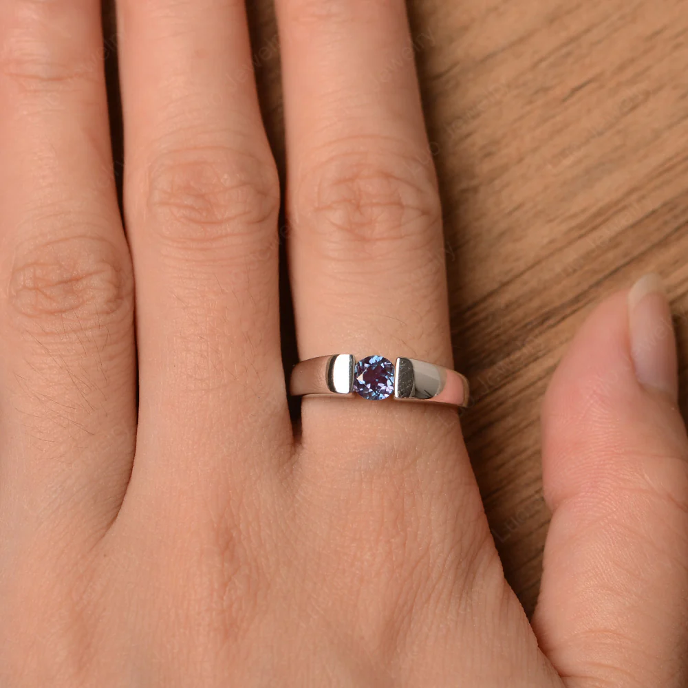 Alexandrite Solitaire Wide Band Ring - Image 4