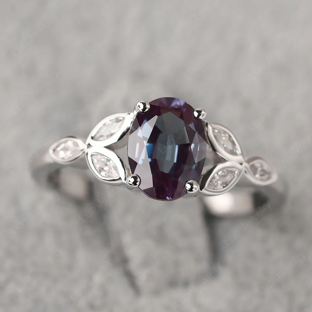 Oval Celtic Alexandrite Ring