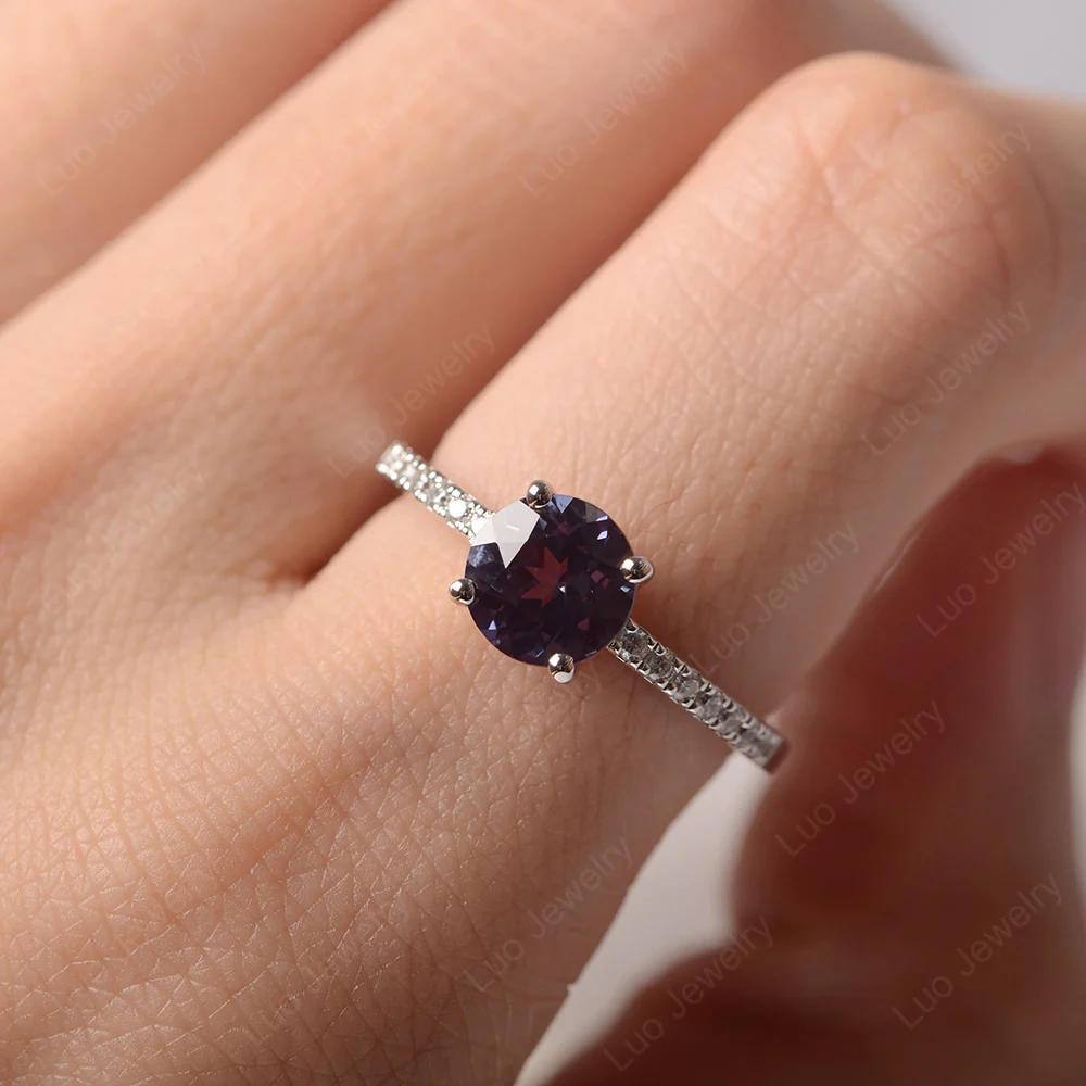 Simple Round Alexandrite Ring - Image 5