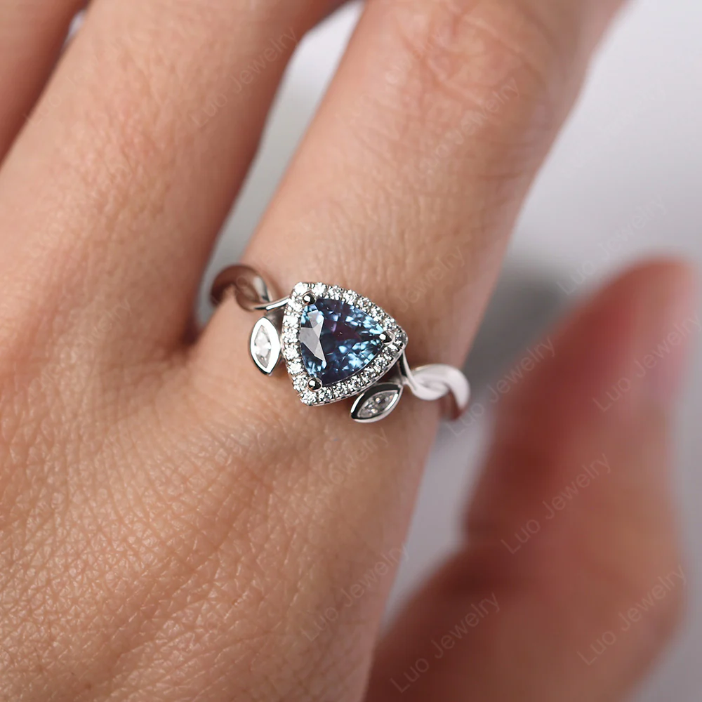 Trillion Cut Alexandrite Art Deco Ring - Image 7