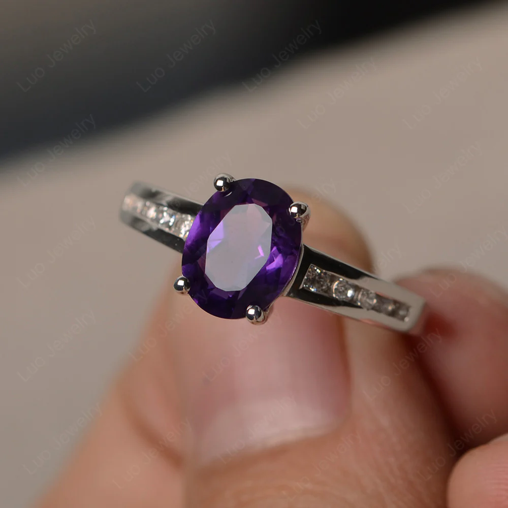 Classic Oval Amethyst Engagement Ring