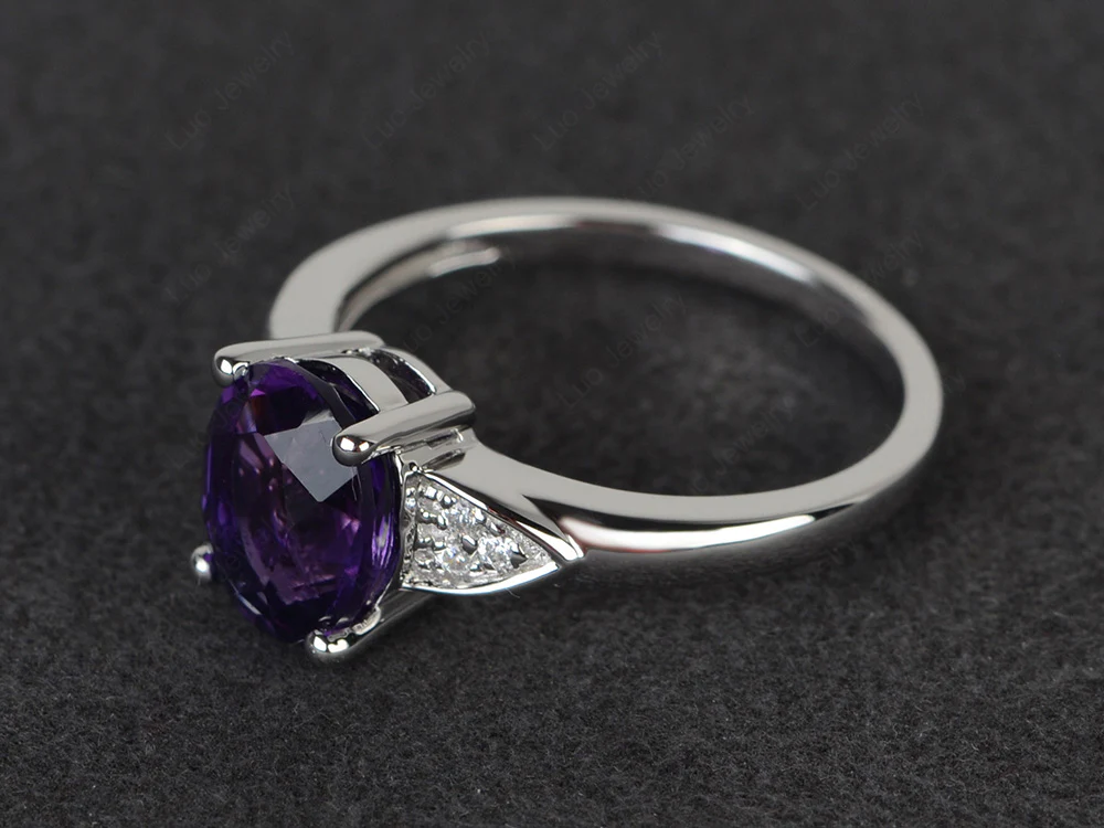 Simple Oval Cut Amethyst Engagement Ring - Image 2