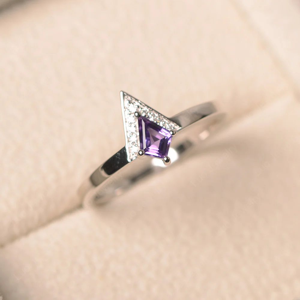 Amethyst V Shaped Ring