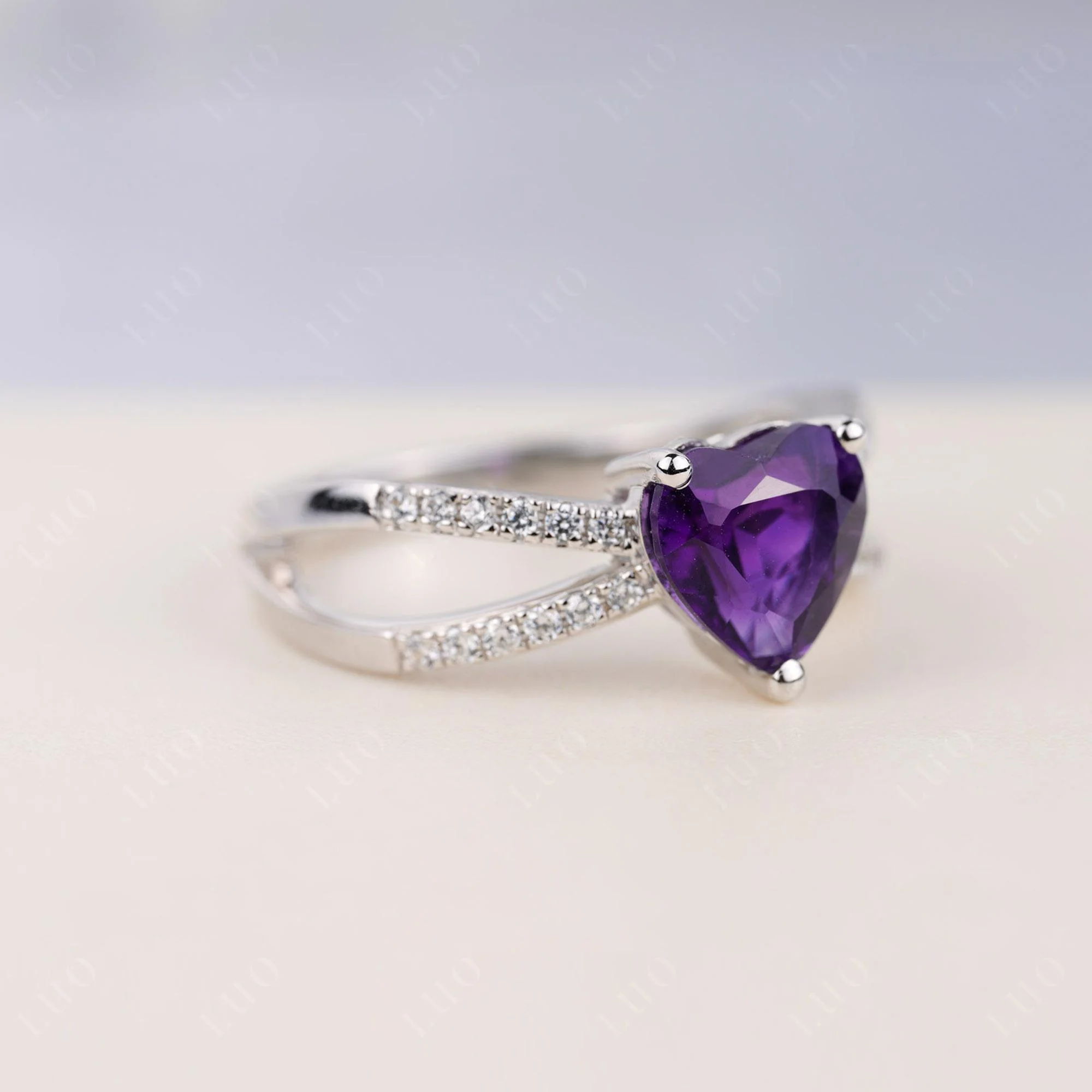 Amethyst Split Band Ring - Image 2