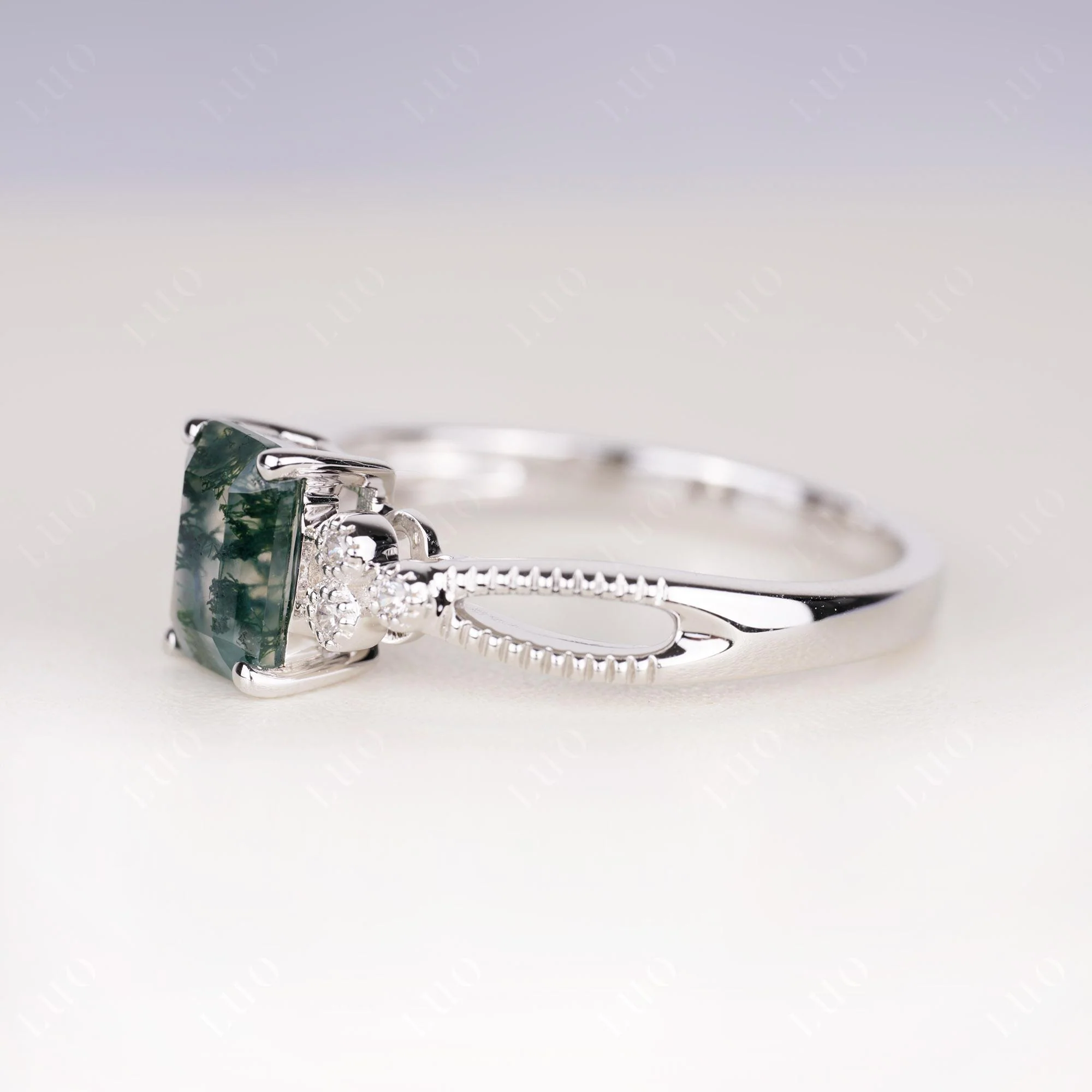 Antique Moss Agate Ring - Image 2