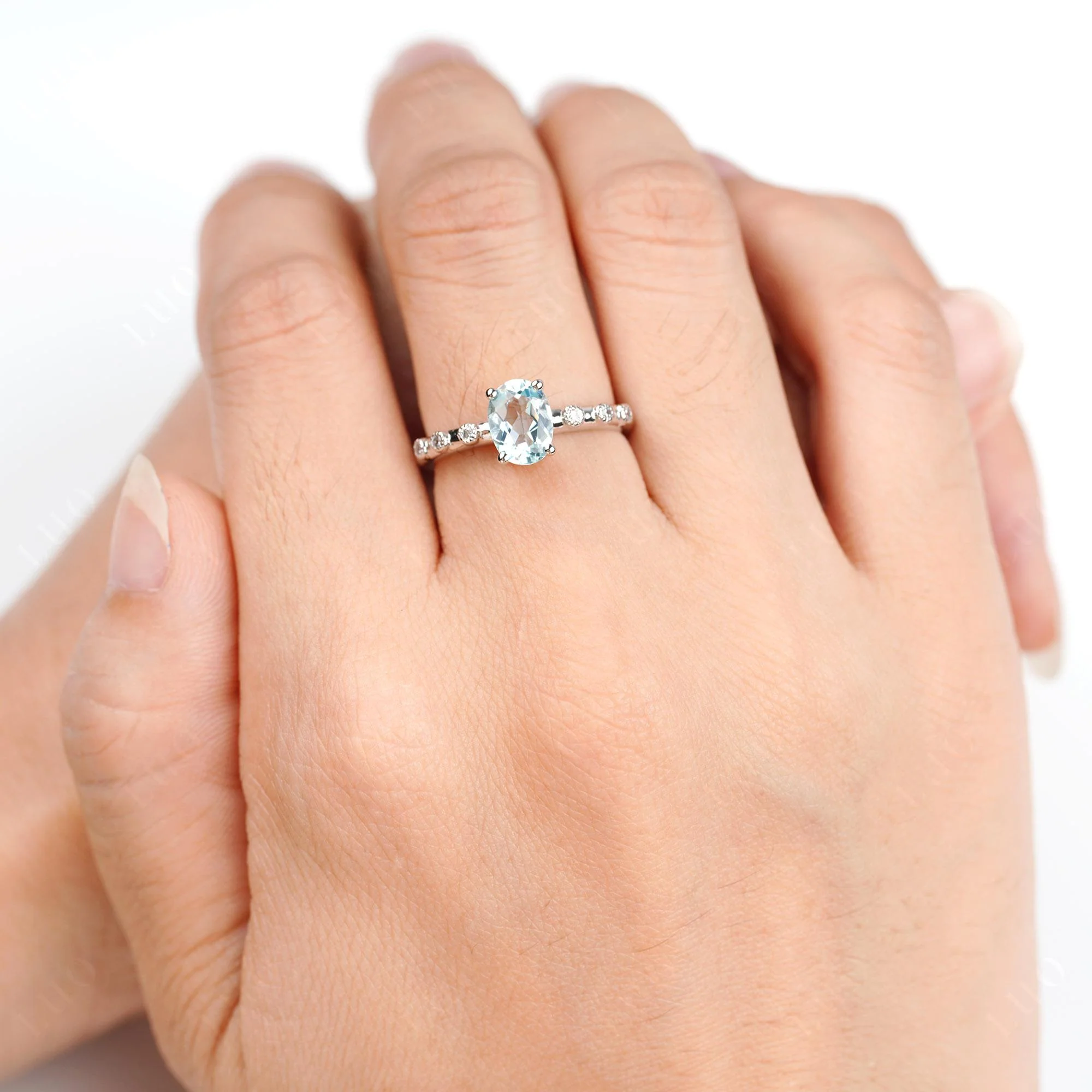 Antique Oval Cut Aquamarine Ring - Image 5