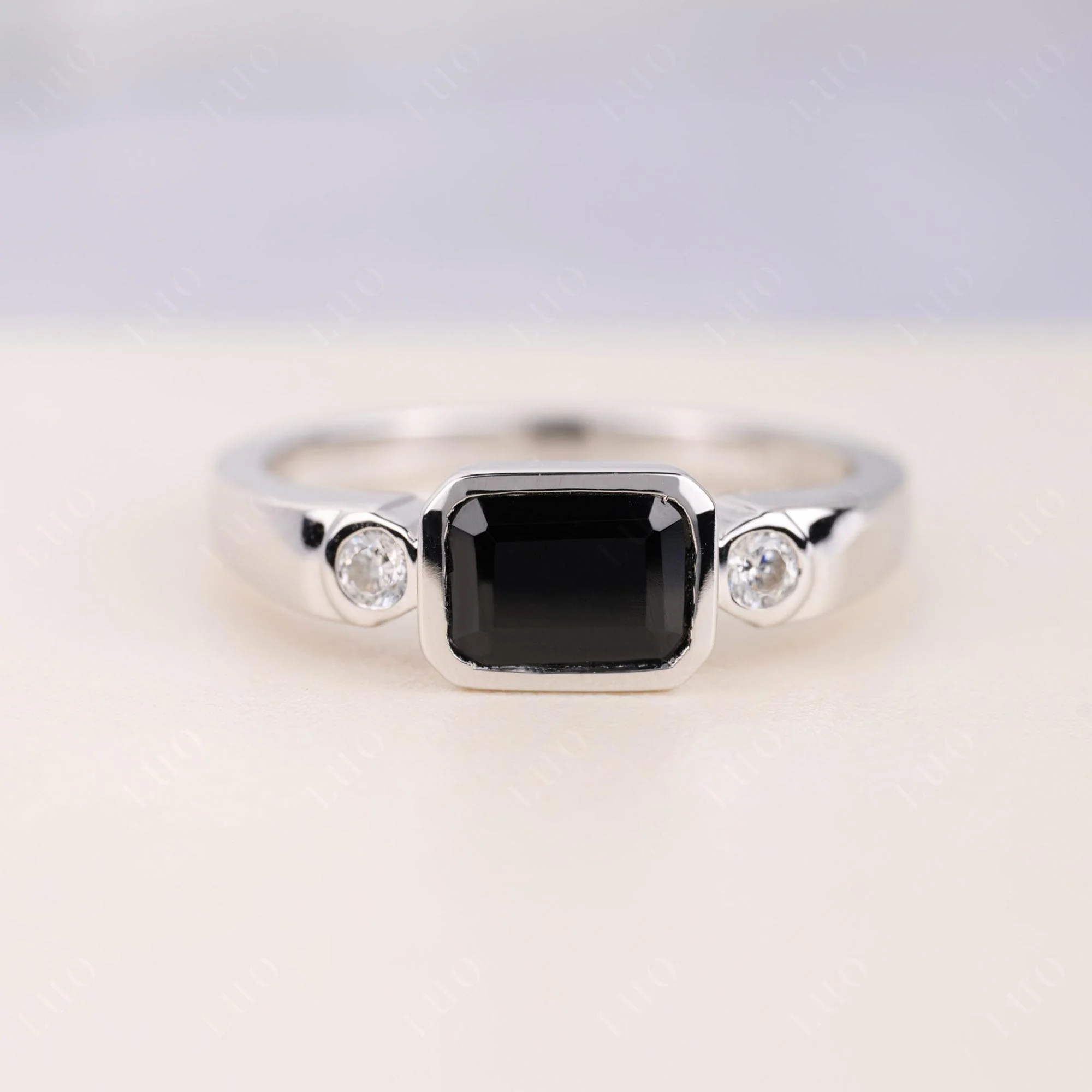 Antique Style Black Spinel East West Ring