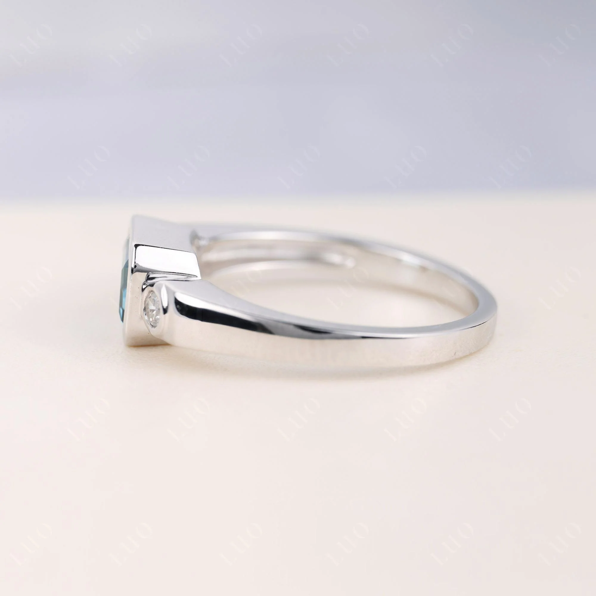 Antique Style London Blue Topaz East West Ring - Image 3