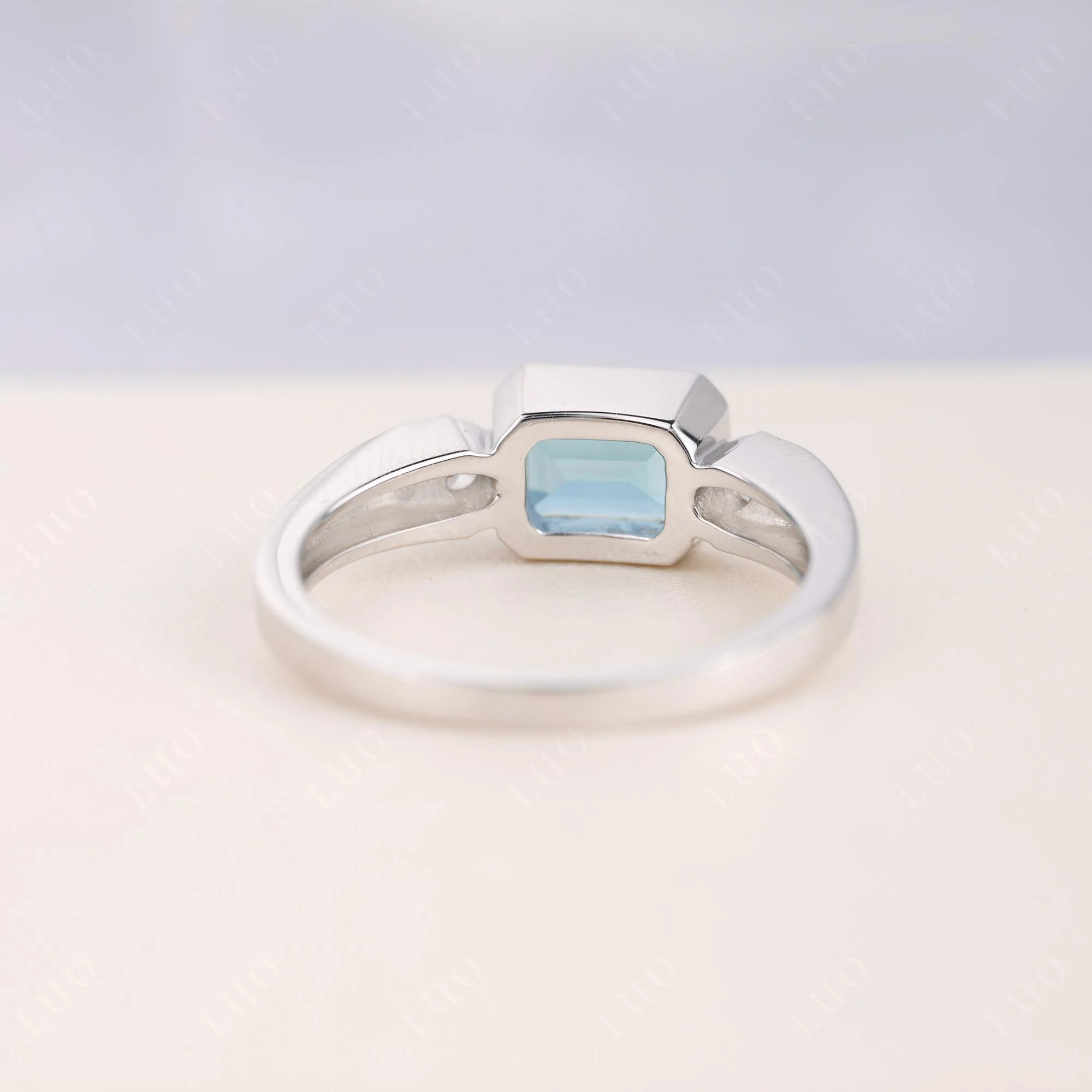 Antique Style London Blue Topaz East West Ring - Image 4