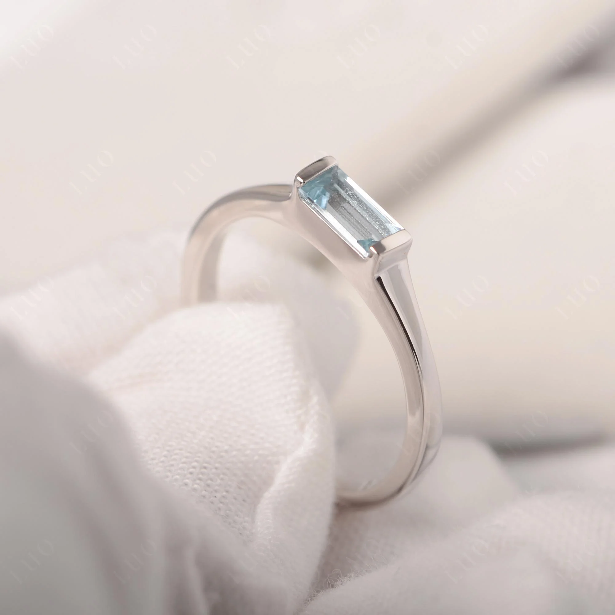 Aquamarine Baguette Ring - Image 11