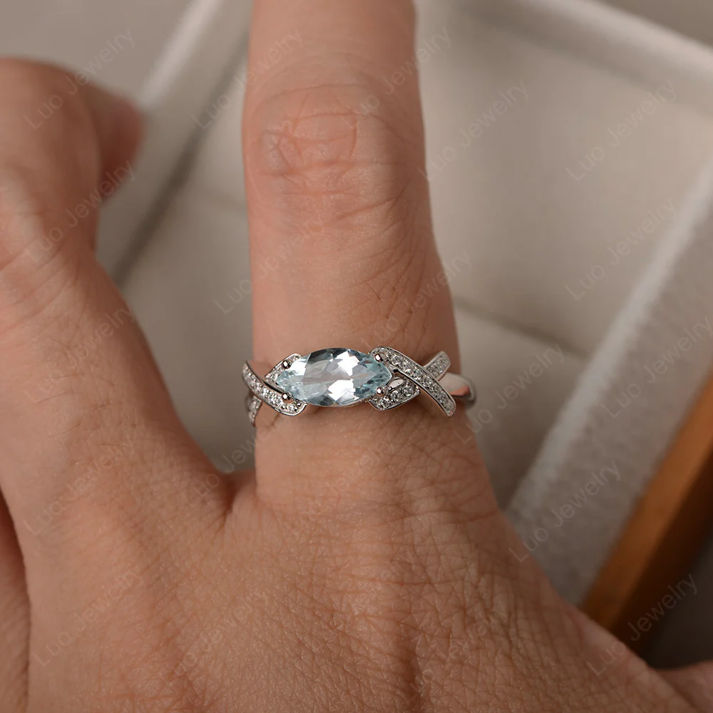 Aquamarine East West Criss Cross Ring - Image 4