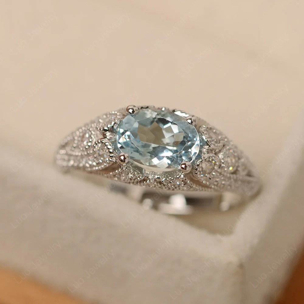 Vintage Horizontal Oval Cut Aquamarine Ring - Image 2